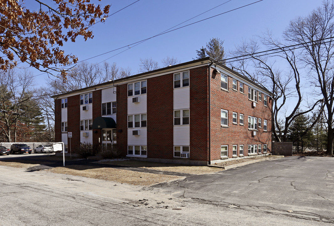 Warwick Terrace Annex in Warwick, RI - Building Photo