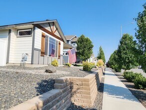4516 Corvina St in Richland, WA - Building Photo - Building Photo
