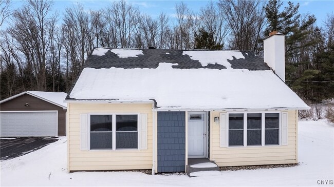 115 Tarlton Rd in Utica, NY - Foto de edificio - Building Photo