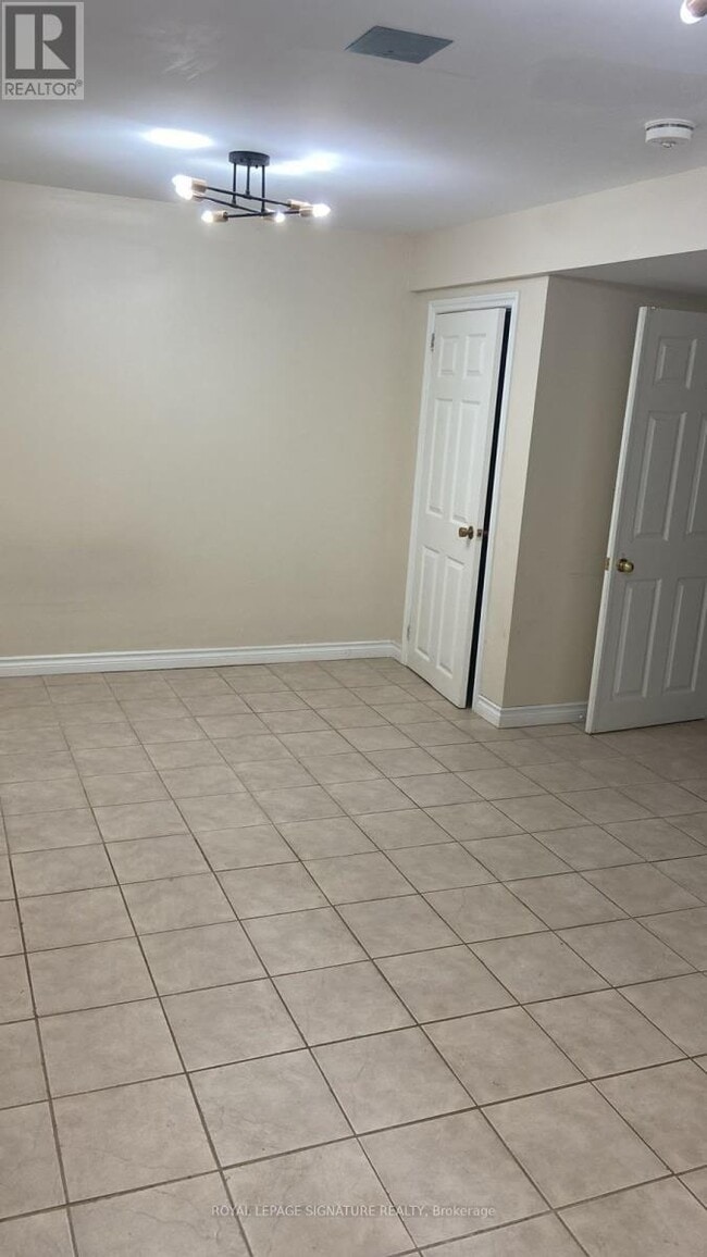 276 Vansickle Rd in St Catharines, ON - Building Photo - Building Photo