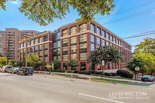 1600 Clarendon Blvd in Arlington, VA - Building Photo