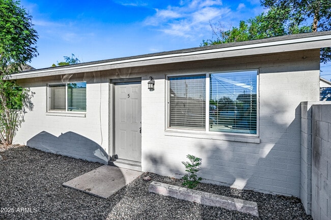 property at 1310 W Cochise Dr