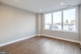 820 N 3rd St in Philadelphia, PA - Foto de edificio - Building Photo