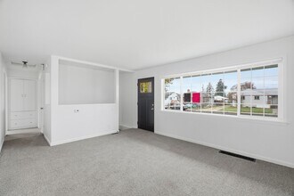 3917 E Fairview Ave in Spokane, WA - Building Photo - Building Photo