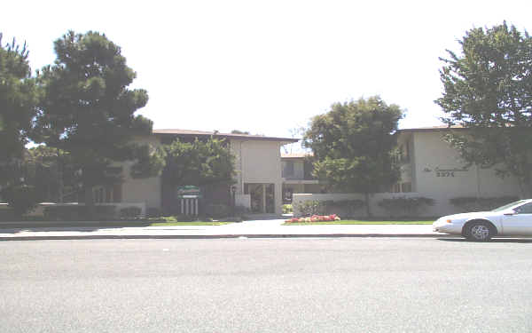 Crescentwood Apartments in Ventura, CA - Foto de edificio - Building Photo