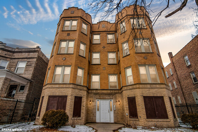 34-36 N Mason Ave in Chicago, IL - Foto de edificio - Primary Photo