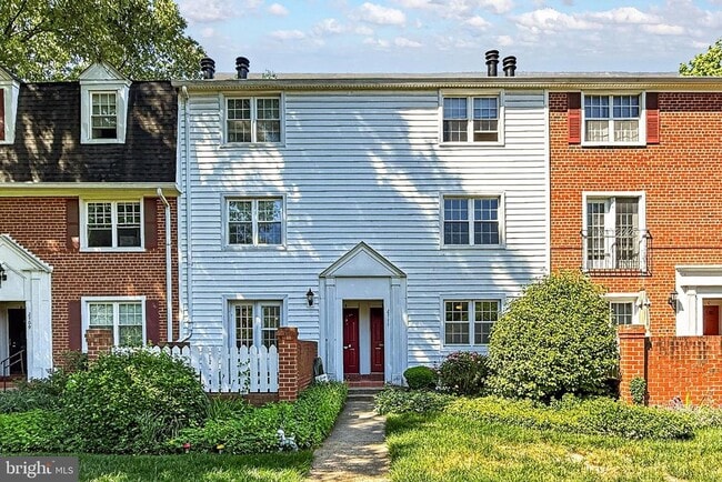 property at 2711 S Walter Reed Dr