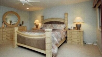 707 Mallard Ln in Deerfield, IL - Building Photo - Building Photo