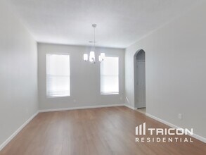 3542 Buckskin Loop NE in Rio Rancho, NM - Building Photo - Building Photo