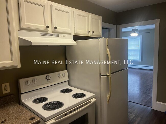 62 High St in Bangor, ME - Building Photo - Building Photo