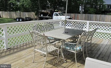 20807 Potomac View Rd in Sterling, VA - Building Photo - Building Photo