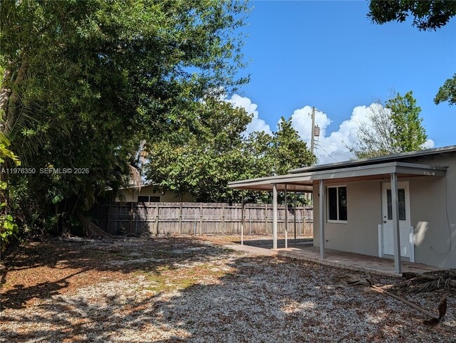 property at 1029 SW 22nd St