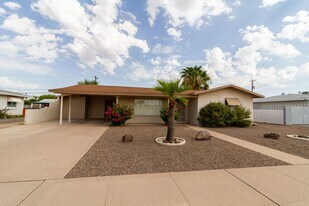 5316 E University Dr in Mesa, AZ - Building Photo