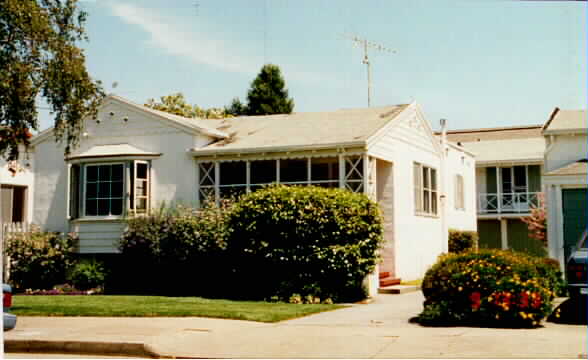 27 Howard Ave in Burlingame, CA - Foto de edificio