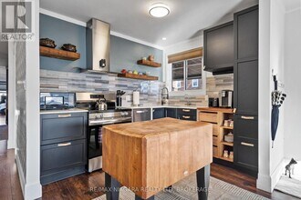 15 Charlotte St in Port Colborne, ON - Building Photo - Building Photo