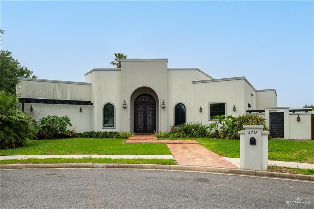 3712 S J St in McAllen, TX - Building Photo