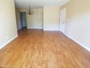 2852 NW 55th Ave-Unit -Apt 1C in Lauderhill, FL - Building Photo - Building Photo