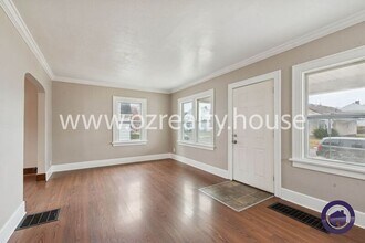 4218 Parrakeet Ave in Toledo, OH - Building Photo - Building Photo