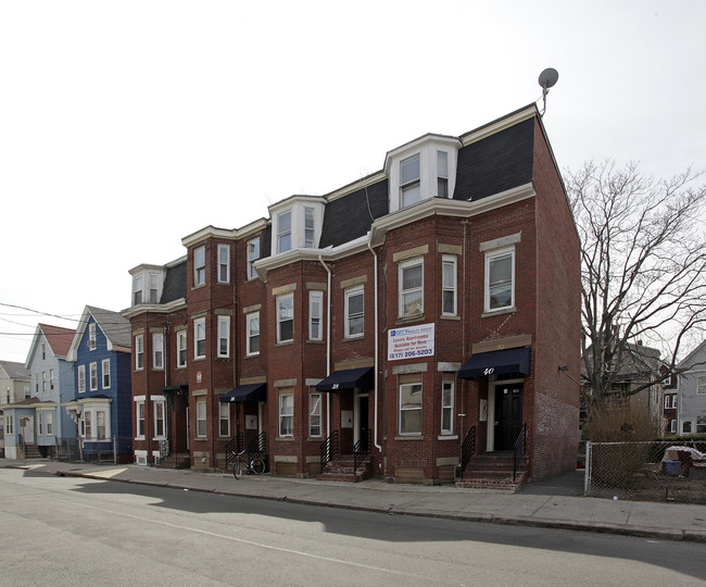 36-40 Orange St in Chelsea, MA - Foto de edificio - Building Photo