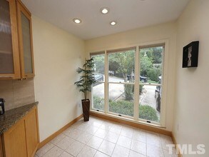 102 Mallard Ct in Chapel Hill, NC - Building Photo - Building Photo