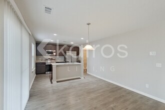 101 St Phillip Wy in Springfield, GA - Foto de edificio - Building Photo