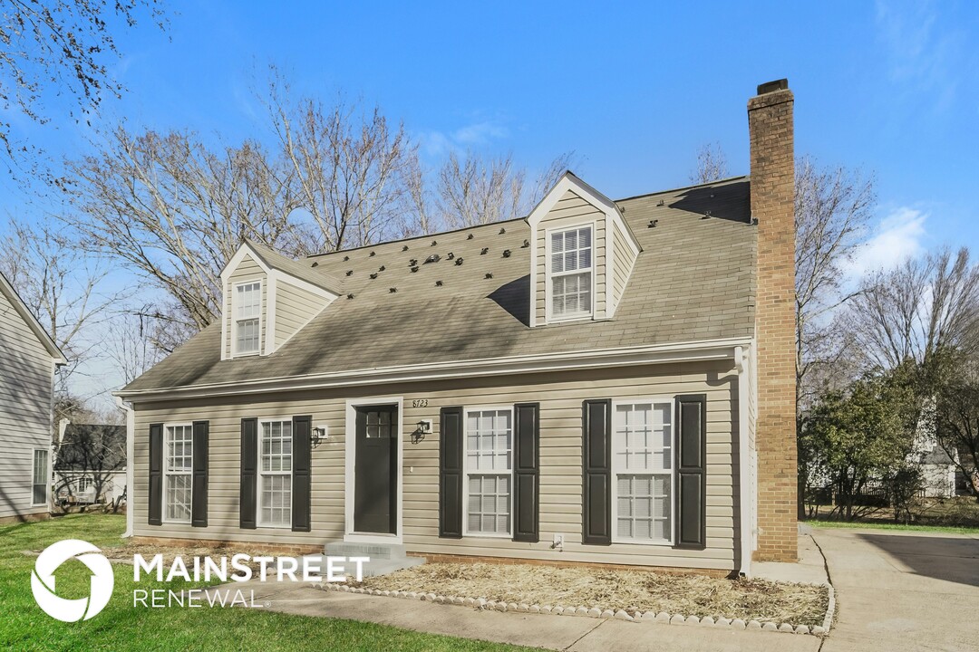 8723 Sweet Sage Ln in Charlotte, NC - Building Photo