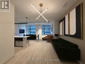 180 George St in Ottawa, ON - Building Photo - Building Photo