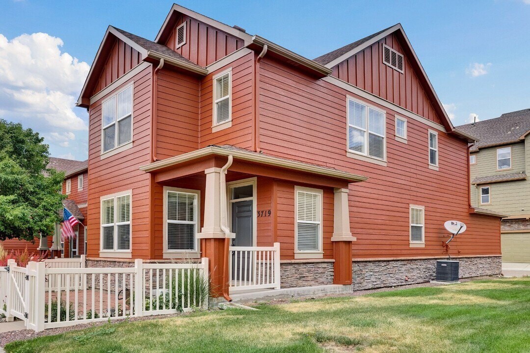 3719 Pecos Trail in Castle Rock, CO - Building Photo