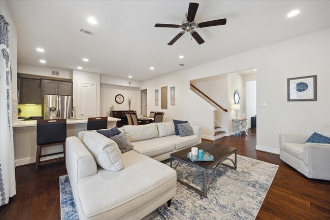 8806 Hollister Pine Ct in Houston, TX - Foto de edificio - Building Photo