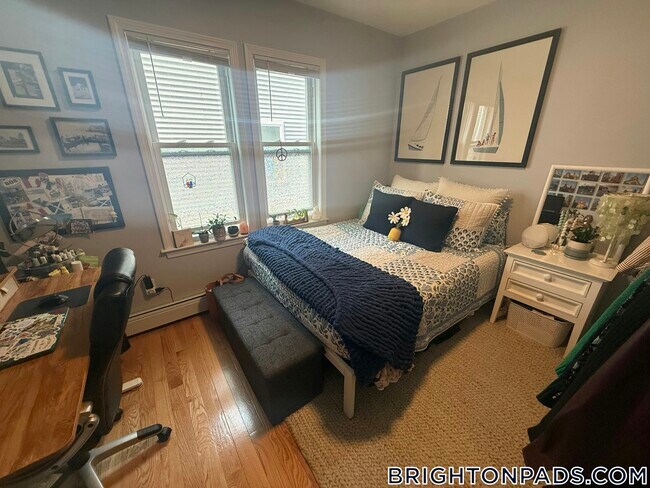 29 Waverly St, Unit 1 in Boston, MA - Foto de edificio - Building Photo