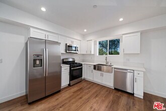 6338 Beck Ave in Los Angeles, CA - Building Photo - Building Photo