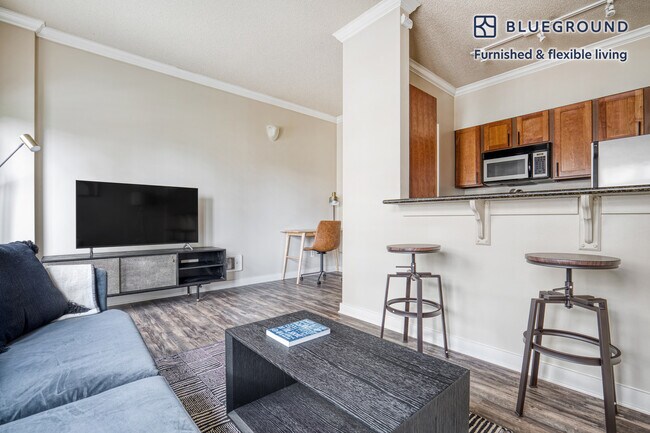 1406 Western Ave-Unit -FL6-ID200 in Seattle, WA - Building Photo - Building Photo