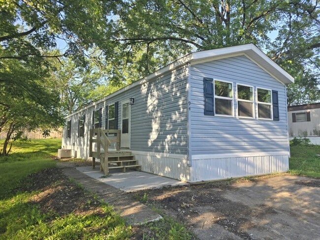 property at 613 Polk St
