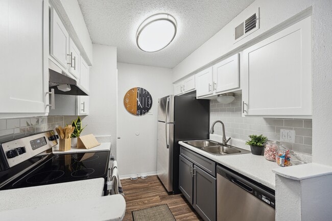 Elevate at Huebner Grove