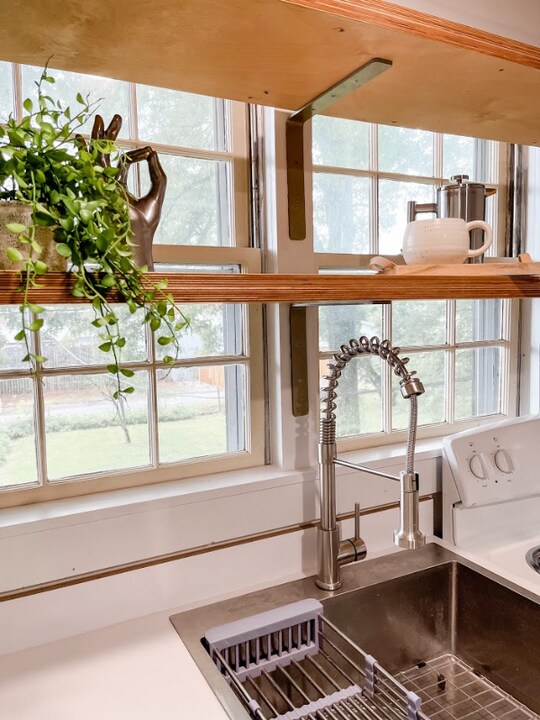 410 W Maple St in Johnson City, TN - Foto de edificio