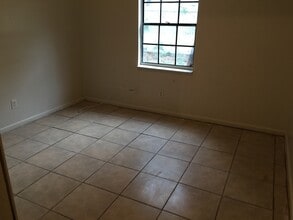 3074 St Paul Dr in Winter Haven, FL - Building Photo - Building Photo