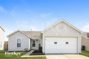 915 Streamside Dr in Greenfield, IN - Building Photo