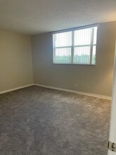 408 NW 68th Ave, Unit 109 in Plantation, FL - Building Photo - Building Photo