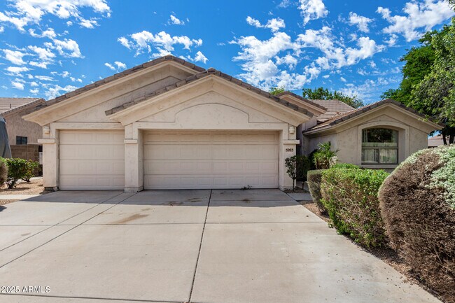 property at 5203 E Wallace Ave