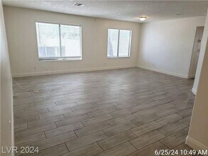 2059 Club Crest Way in Henderson, NV - Building Photo - Building Photo