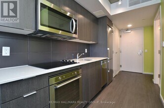 105-1105 Champagne Ave S in Ottawa, ON - Building Photo - Building Photo