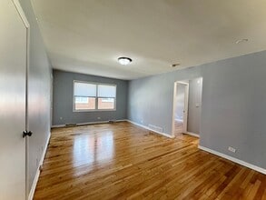 122 N Menard Ave in Chicago, IL - Foto de edificio - Building Photo