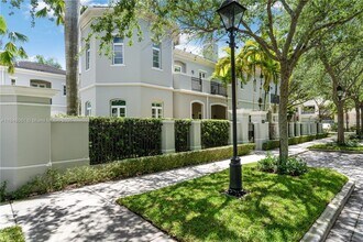 10175 SW 75th Pl in Miami, FL - Building Photo - Building Photo