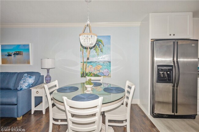 property at 190 Turtle Lake Ct