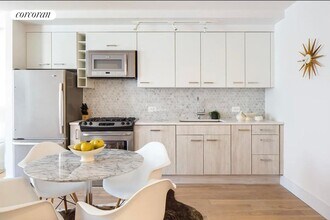 267 Pacific St in Brooklyn, NY - Foto de edificio - Building Photo