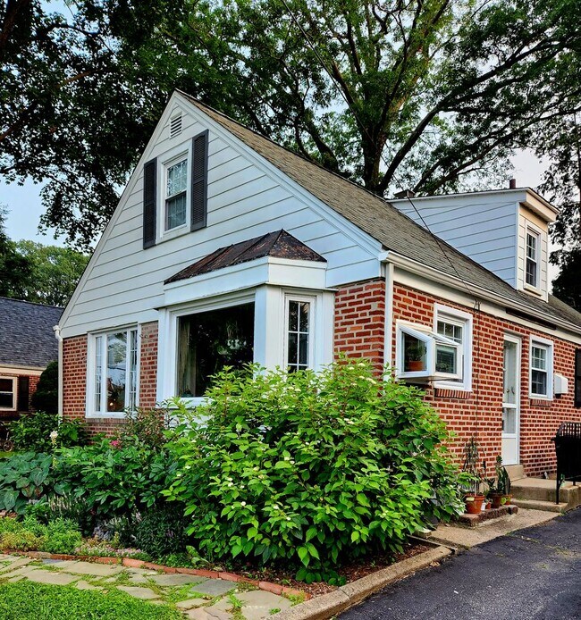 1028 Old Ln St in Drexel Hill, PA - Building Photo - Building Photo
