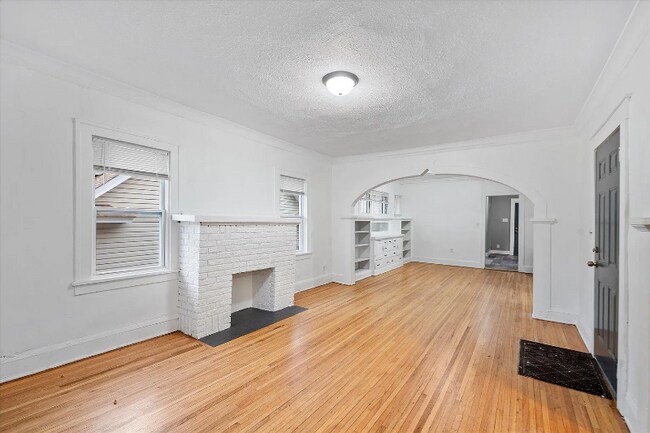 1507 N Oliver Ave in Minneapolis, MN - Building Photo - Building Photo