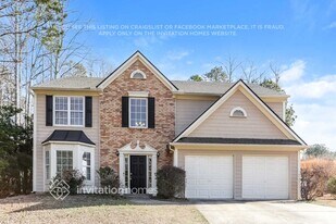 2000 Hidden Valley Dr SW in Marietta, GA - Building Photo