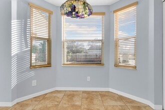 8102 Country Run Pky in Orlando, FL - Foto de edificio - Building Photo