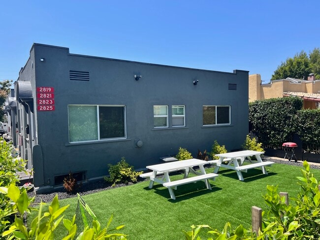 2819 3rd Ave, Unit 2819